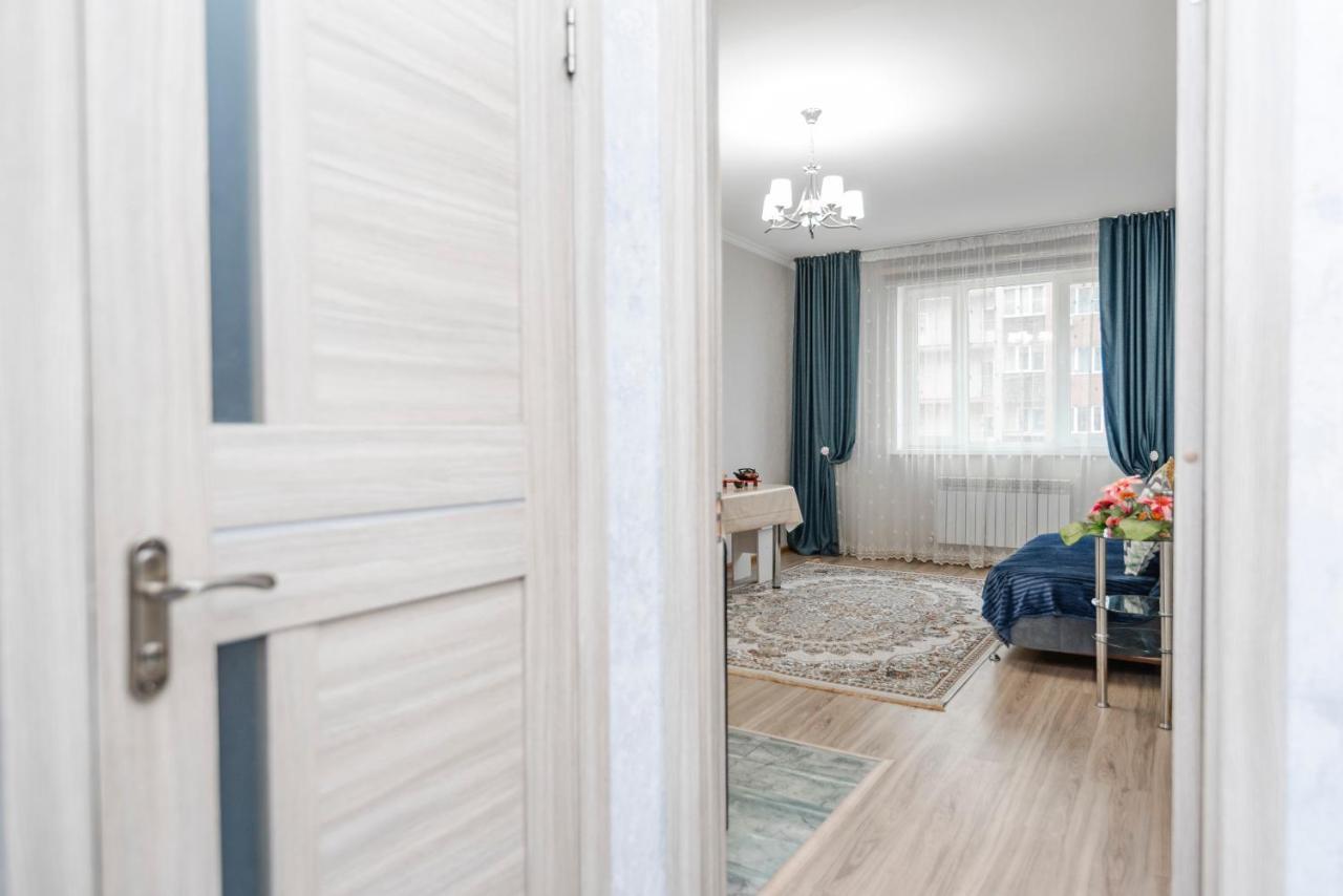 Apartment Zodiak Αλμάτι Εξωτερικό φωτογραφία