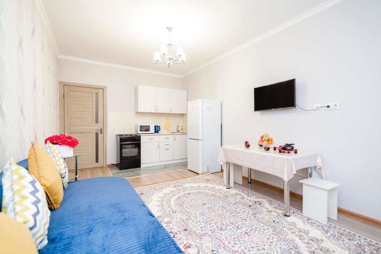 Apartment Zodiak Αλμάτι Εξωτερικό φωτογραφία