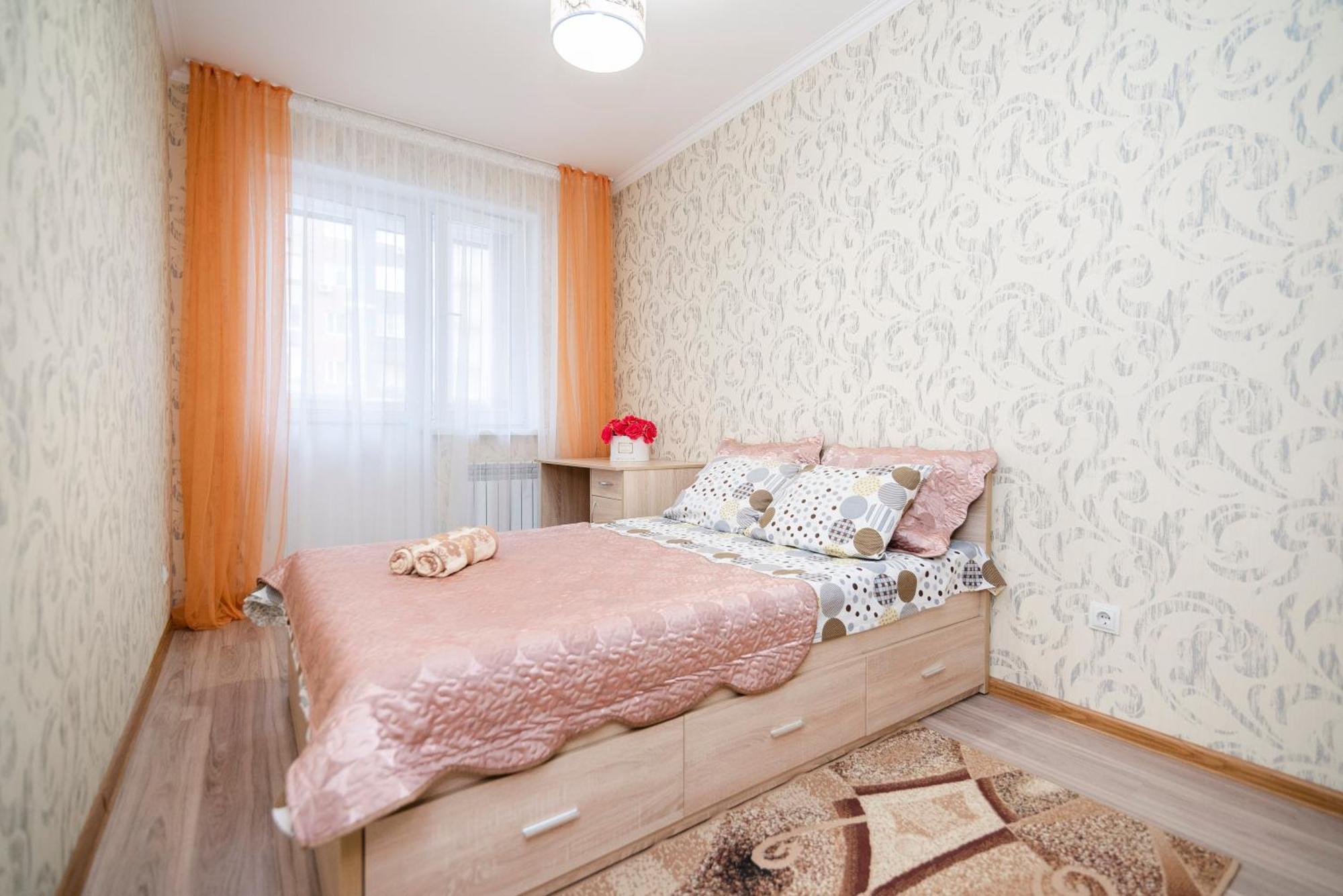 Apartment Zodiak Αλμάτι Εξωτερικό φωτογραφία
